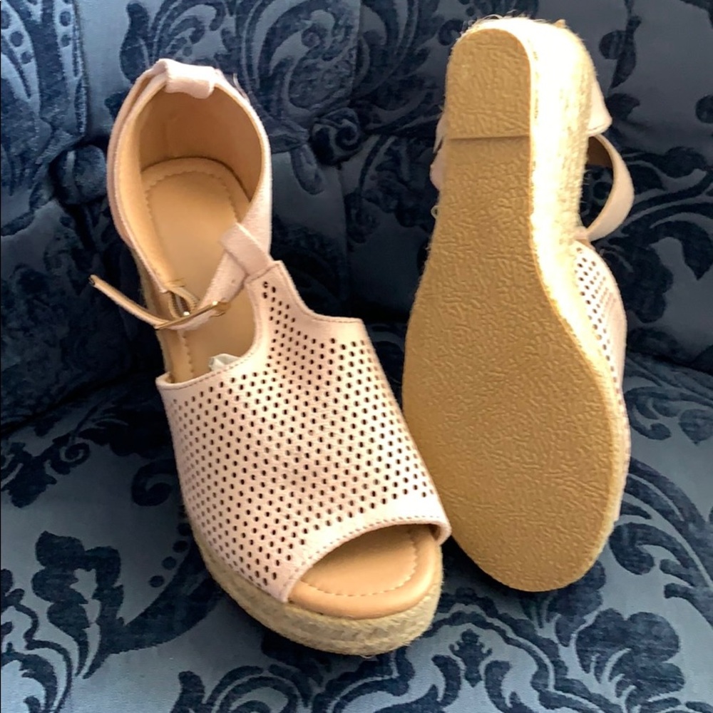 Pink espadrilles - Picture 3 of 3